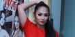Diserang haters karena menang penghargaan, Devy Berlian cuek