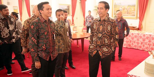 Jokowi lantik 13 dubes baru dari sosialita, caleg, hingga diplomat