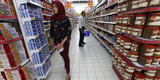 Ibu rumah tangga menjerit ada biaya kantong plastik di supermarket