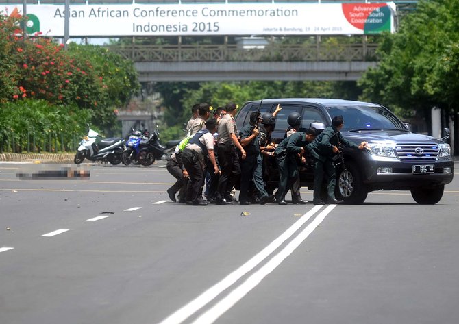 ledakan di pos polisi sarinah