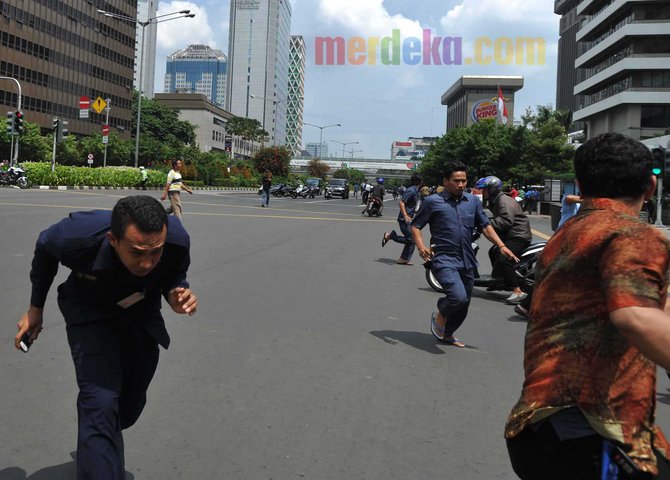 ledakan di pos polisi sarinah