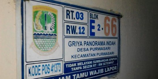 Rumah Sugito di Karawang, korban tewas bom Sarinah dijaga polisi