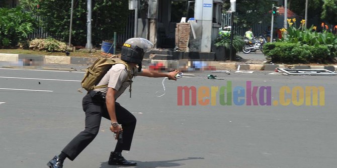 Detik-detik mencekam polisi lumpuhkan teroris di Sarinah