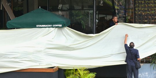 Penampakan Starbucks dan pos polisi Sarinah ditutup pascateror