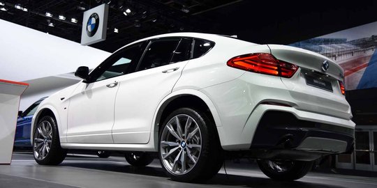 BMW X4 M40i resmi debut di Detroit Auto Show 2016, lebih macho!