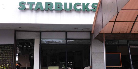 Polisi selesai olah TKP ledakan Starbucks teror Sarinah