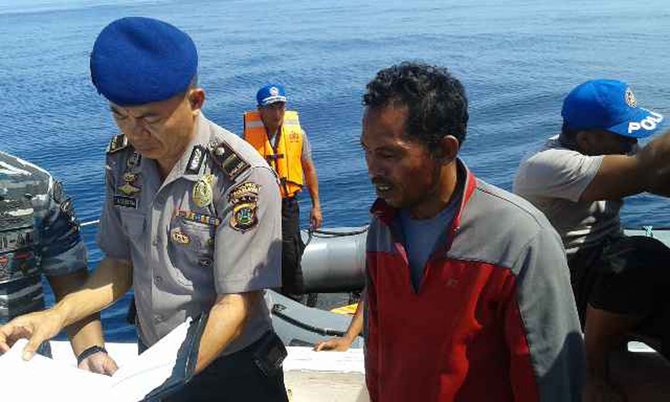 polisi jaga laut bali