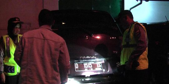 d 1515 is ditahan karena diduga terlibat isis rev1