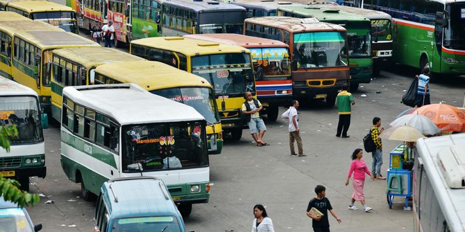 Tak efektif, seluruh bus kota di Palembang akan dikandangkan