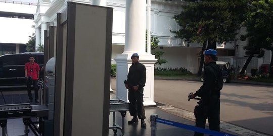 Pengamanan masuk ke Istana diperketat usai teror bom di Thamrin