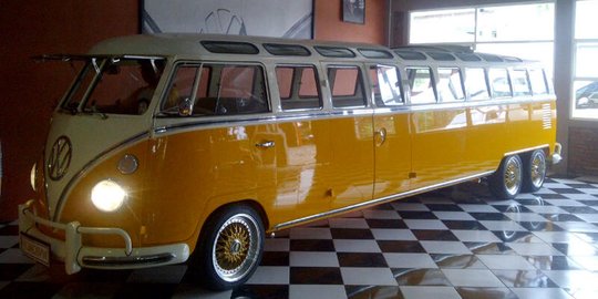 Ini VW combi terpanjang di dunia karya anak bangsa