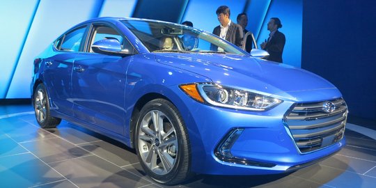 Terkuak, ini harga Hyundai Elantra 2017 yang dibanderol murah