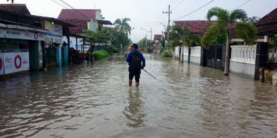 Sungai Ngunut meluap, ratusan rumah di Blitar terendam banjir