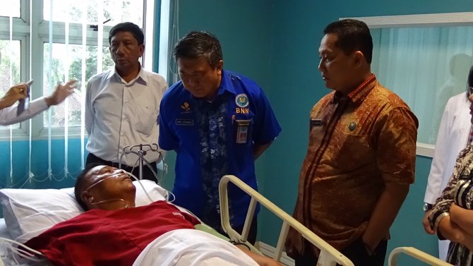 polisi tertembak saat gerebek bandar narkoba sudah membaik