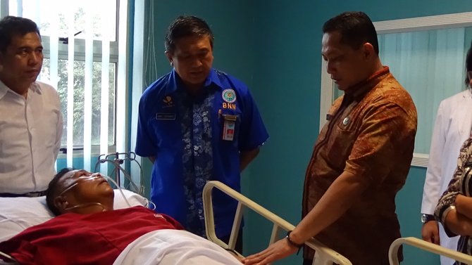 polisi tertembak saat gerebek bandar narkoba sudah membaik
