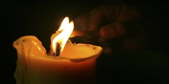 Akibat hujan dan petir, listrik padam di sebagian Sulsel
