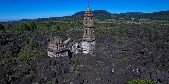 Menakjubkan, gereja di Meksiko ini tetap berdiri meski terkubur lava