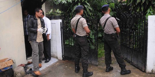 Lumpuhkan Ade Badak di Kampung Berlan, polisi kejar 11 anak buahnya