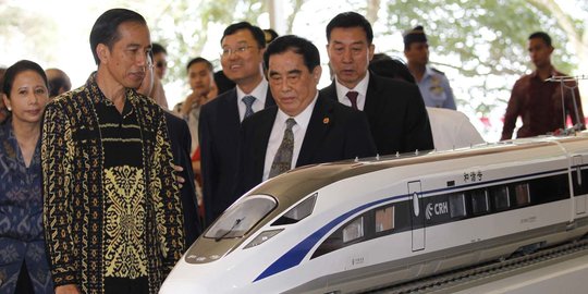 5 Bukti kereta cepat Jakarta-Bandung tak layak dibangun