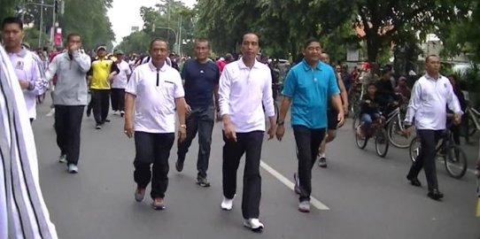 Mampir ke pasar burung, Jokowi borong Jalak Kapas serta Cucak Keling