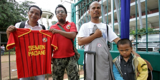 Seperti inilah militansi suporter Semen Padang