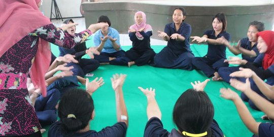 Melihat keseruan napi wanita belajar bahasa Inggris di Lapas Malang