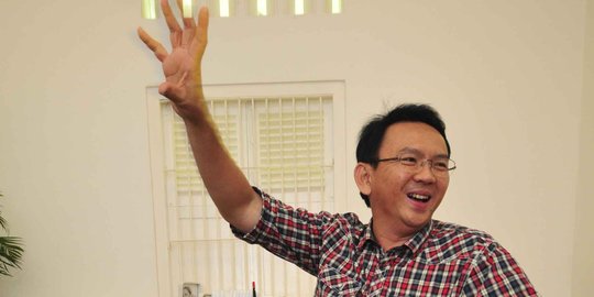 Kalah di survei, Ahok mulai goyah di jalur independen?