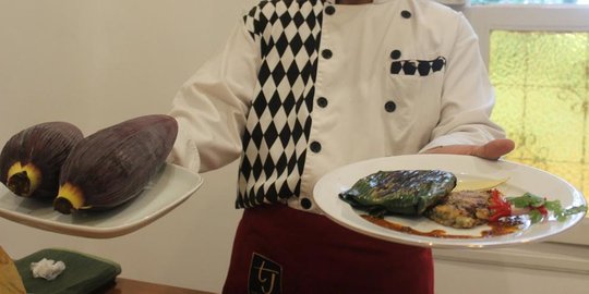 Mencicipi Steak Jantung Pisang, kuliner berkelas khas Malang