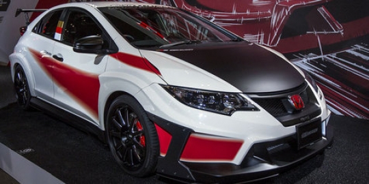Honda Civic Type-R bergaya Mugen makin sangar!