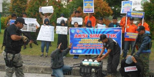 Pemuda di Sukoharjo gelar aksi simpatik perangi bandar narkoba