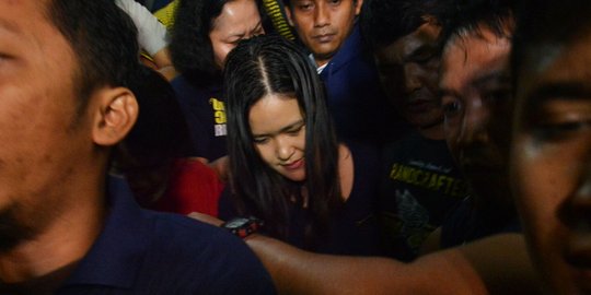 Diperiksa lebih 12 jam , Jessica akhirnya resmi ditahan polisi