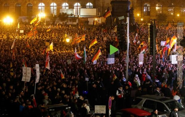 aksi pegida menolak pengungsi muslim di jerman