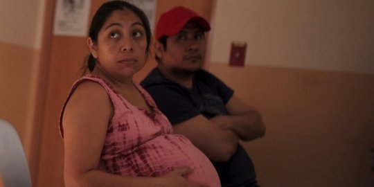 Virus Zika merebak, warga El Salvador diimbau sementara hindari seks