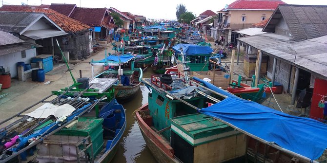 Nelayan Karawang setop melaut sebab cuaca buruk, penghasilan anjlok