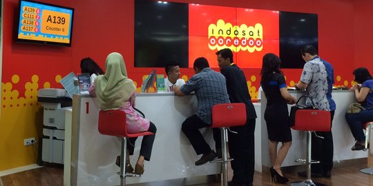 Indosat Ooredoo dan Erajaya Group resmikan gerai pertama