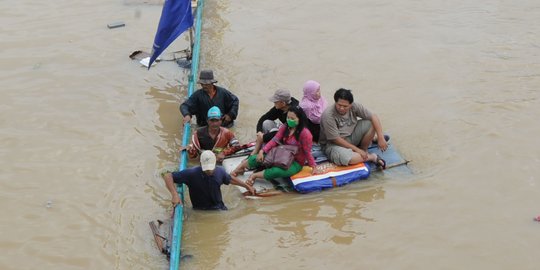 Musim hujan, warga DKI bersiap hadapi banjir kiriman dari Bogor