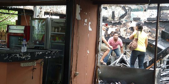 Kebakaran rumah di Denpasar Barat, bocah 4 tahun nyaris terpanggang