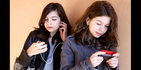 Kunci kepedulian pada remaja terletak pada teman sekitar