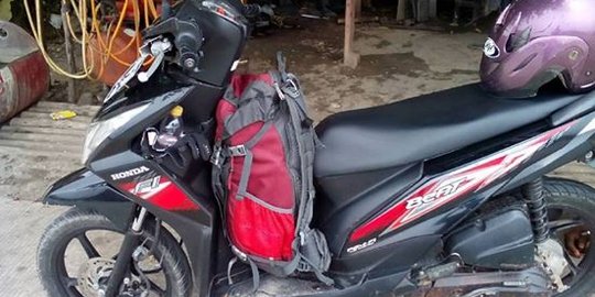 Lucu, pria ini ditilang di Cirebon hanya karena bawa ransel di motor