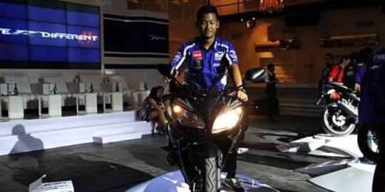 r15 ditilang karena lampu menyala hanya satu