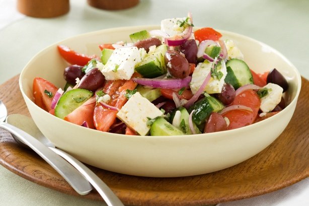 ilustrasi greek salad