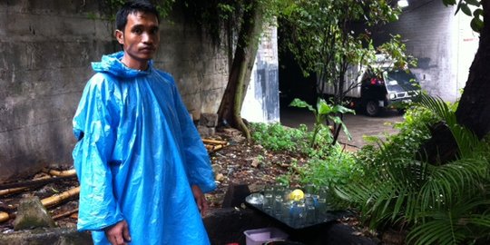 Sopir Grab Bike serbu St Cawang, dagangan penjual kopi dijarah