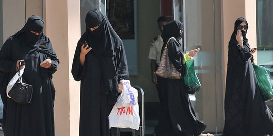 Arab Saudi larang perempuan ke kedai kopi