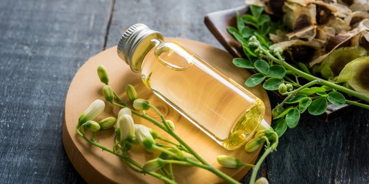 5 Manfaat Moringa Oil atau Minyak Kelor untuk Kecantikan