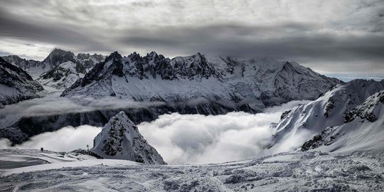 Menjelajahi keindahan Mont Blanc, gunung tertinggi Eropa barat