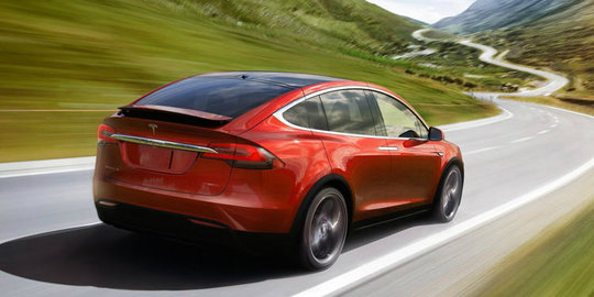 Imlek, Tesla luncurkan Model X Signature Red Limited Edition
