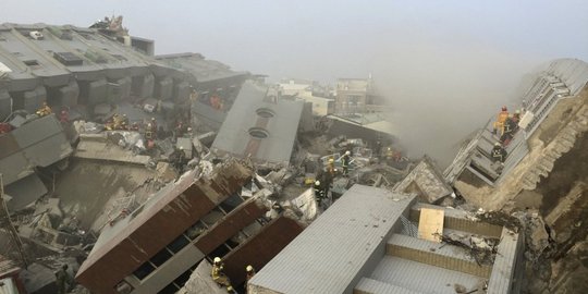 Pemandangan kerusakan parah akibat gempa 6,4 SR guncang Taiwan