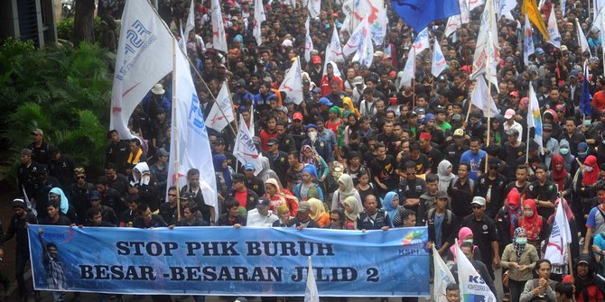 Stop PHK, ribuan buruh long march ke Istana