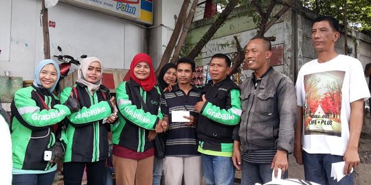 Minta maaf, sopir  GrabBike ganti rugi kerusakan di Stasiun Cawang