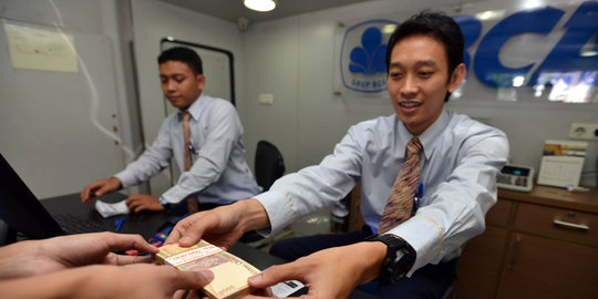 Kasih hadiah, cara BCA & Blok A Tanah Abang kurangi transaksi tunai